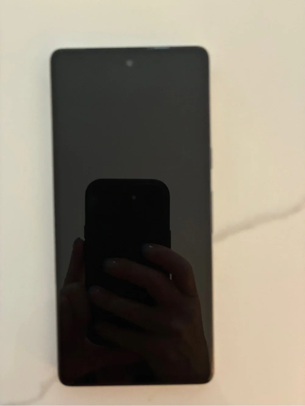 NWT- Google Pixel 7- Black with Gray Camera Bar Dual-Tone Smartphone
